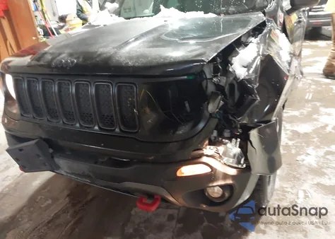 2020 Jeep Renegade Trailhawk 4X4 z USA, uszkodzony, nr VIN ZACNJBC18LPL49003